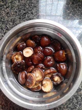 Shiitake Mushroom with Chicken recipe