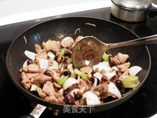 Three Mushroom Fried Pork recipe