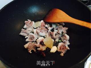 Beef Brisket and Tomato Claypot recipe