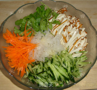 An Indispensable Dish for The Northeast People's Table--【colorful Cold Salad】 recipe