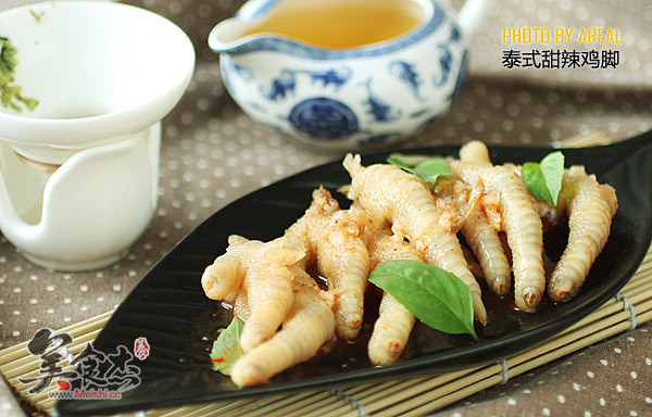 Thai Style Sweet and Spicy Chicken Feet recipe