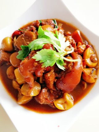 Chestnut Roasted Pig's Trotters recipe