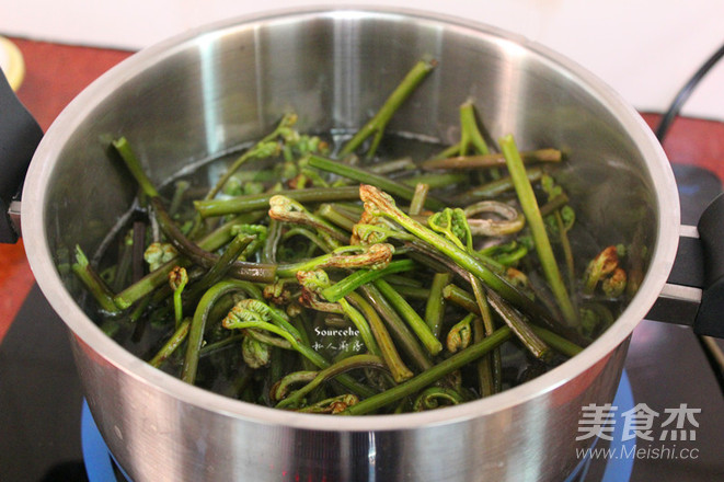 Crispy Fried Bracken recipe