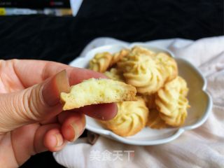 Tasty and Not Fat Coconut Cookies recipe