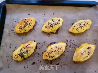 #果#mango Crisp with Egg Tart Skin recipe