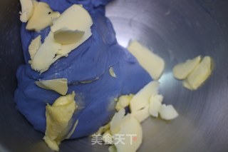 Butterfly Pea Flower Chestnut Mochi Soft Ou Bun recipe