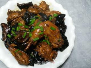 Braised Chicken with Mushrooms and Fungus recipe