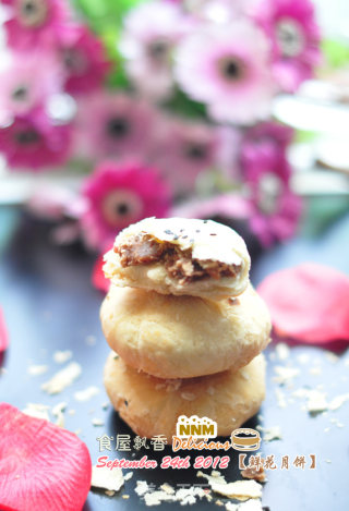 Feeling in The Rose Garden-rose Flower Moon Cakes recipe