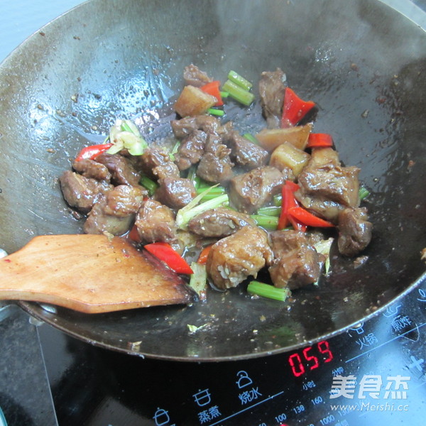 Braised Pork with Celery recipe