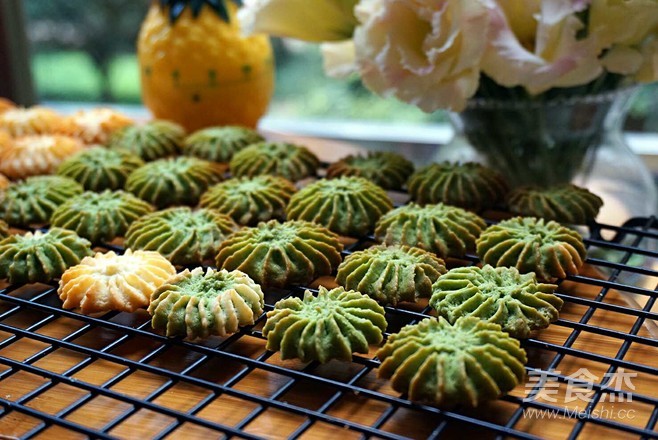 Matcha Milk Cookies recipe