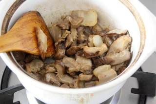 Taiwan Style Mushroom and Pork Dumpling recipe