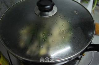 Putian's Characteristic-dry Fried Small Crucian Carp recipe