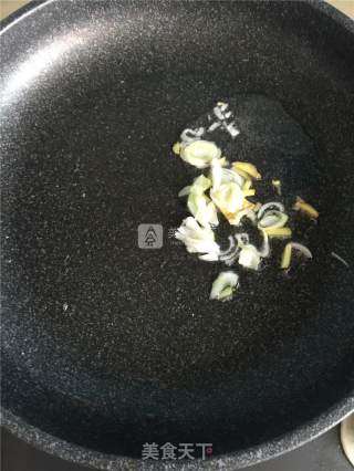 Scrambled Eggs with Loofah recipe