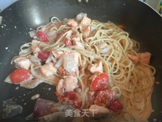 #trust之美# Spaghetti with Salmon and Caviar recipe