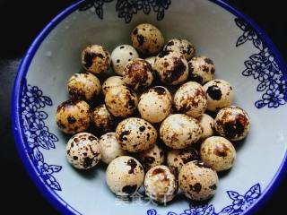 Marinated Quail Eggs recipe