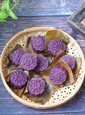 Eat It for Weight Loss-oatmeal Purple Potato Cake recipe