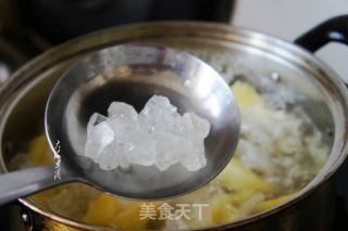 Tremella and Apple Appetizer Soup recipe