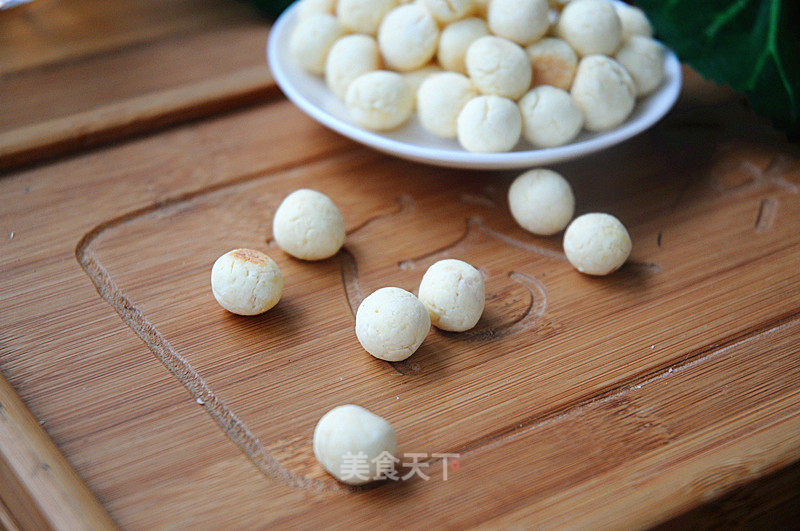 Baby's Favorite-crispy Steamed Buns recipe