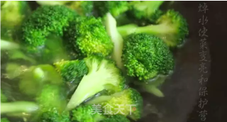 Trendy People: Broccoli in Oyster Sauce recipe