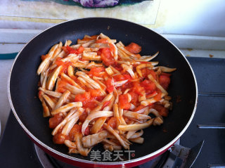Scrambled Eggs with Pleurotus Eryngii and Tomato recipe