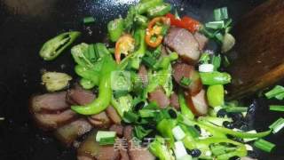 Stir-fried Bacon with Green Pepper recipe