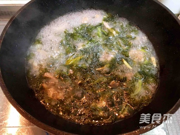 Seaweed Lean Meat Soup recipe