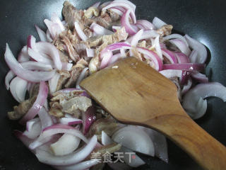 Beef with Onions recipe