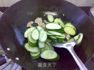 Stir-fried Cucumber with Pork Noodles recipe