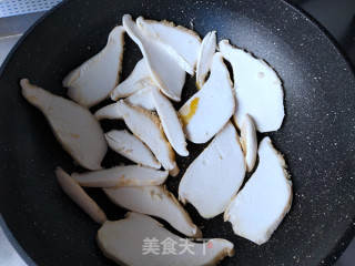 Pan-fried Black Pepper White Ling Mushroom recipe