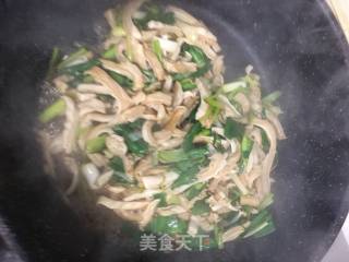 Stir-fried Garlic with Pork Belly recipe