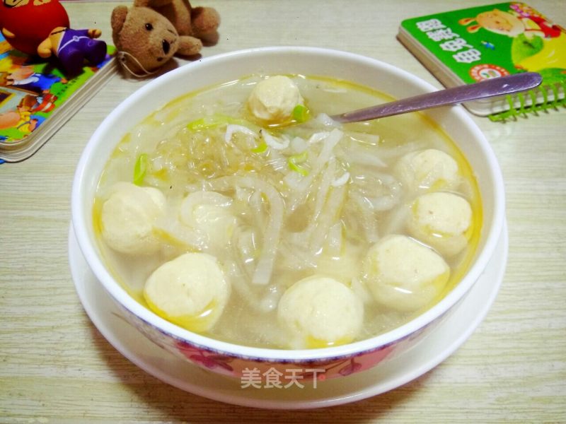 Chicken Ball Soup with Shredded Radish and Vermicelli recipe