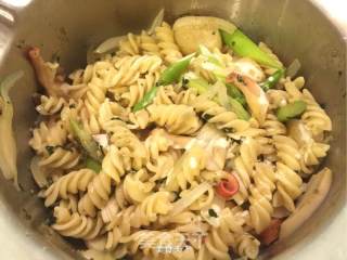 Seafood Pasta with Green Sauce recipe