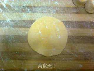 Pumpkin Sesame Trotter Roll recipe