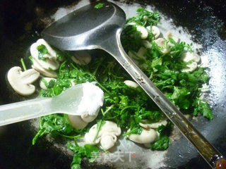 Shepherd's Purse Stir-fried Mushrooms recipe