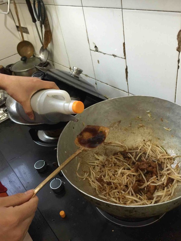 Fried Noodles with Meat recipe