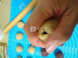 Cantonese-style Red Bean Paste Mooncakes recipe