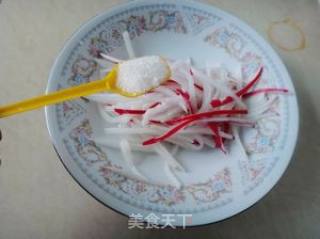 Sweet and Sour Radish Shreds recipe