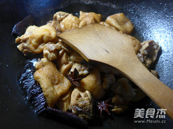 Braised Rabbit Meat with Oil Tofu recipe