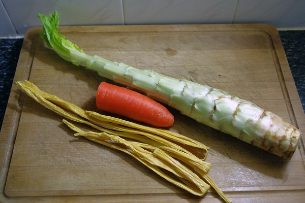 Fried Lettuce with Yuba recipe