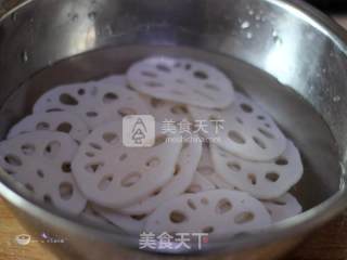 Winter Healthy Refreshing Dish---sour and Spicy Rouge Lotus Root Slices recipe