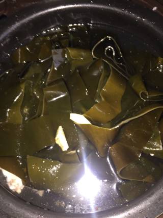 Kelp Bone Soup recipe