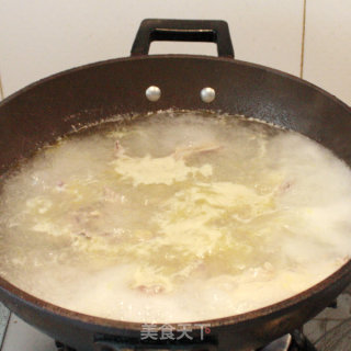 Make A Good Soup for The Family with Heart ----- Stewed Chicken with Matsutake recipe