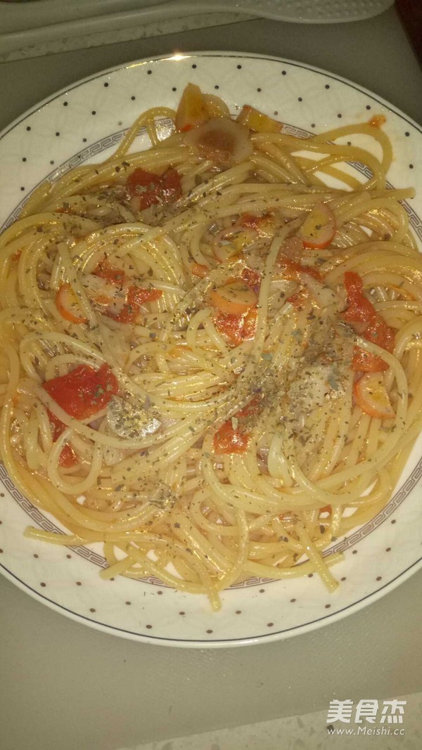 Spaghetti with Tomato Fish Balls recipe