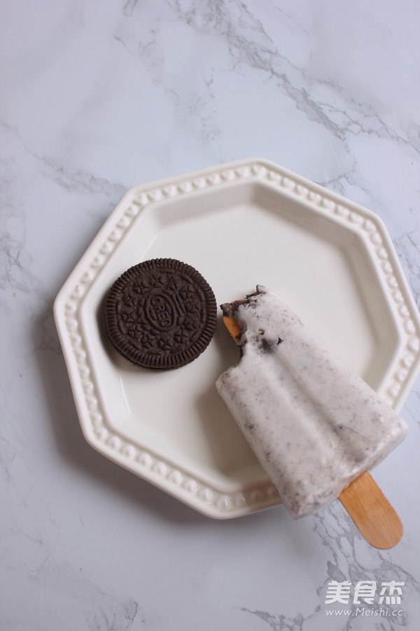 Oreo Yogurt Pops recipe