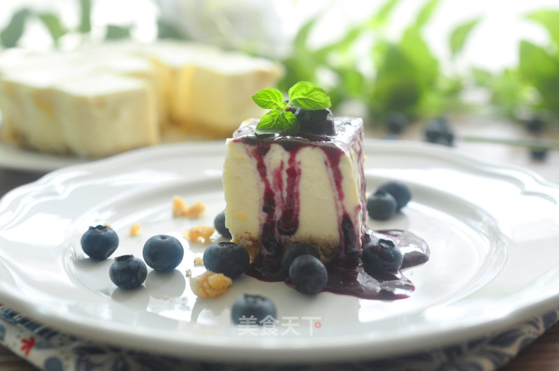 Pure Natural Blueberry Jam with No-bake Cheesecake