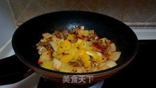 Spicy Pork Belly Stir-fried King Pleurotus recipe