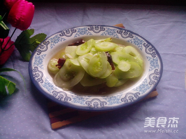 Spicy Stir-fried White Cucumber recipe