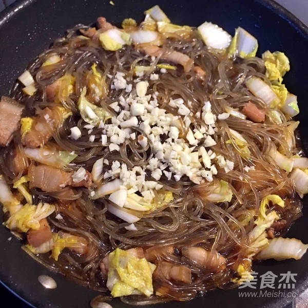 Braised Pork and Cabbage Vermicelli recipe