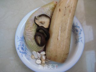 Lotus Root and Mushroom Chicken Soup recipe