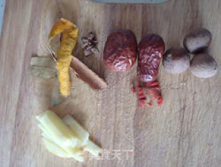 Lotus Root Corn Big Bone Soup recipe